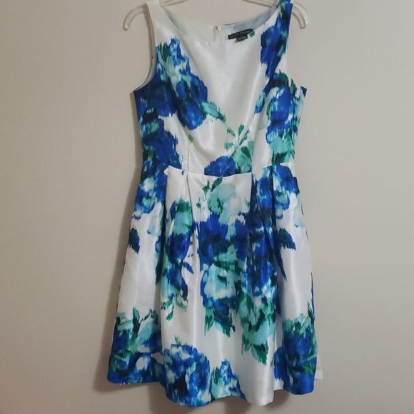 Jessica Howard Dresses & Skirts - Jessica Howard Midi Dress